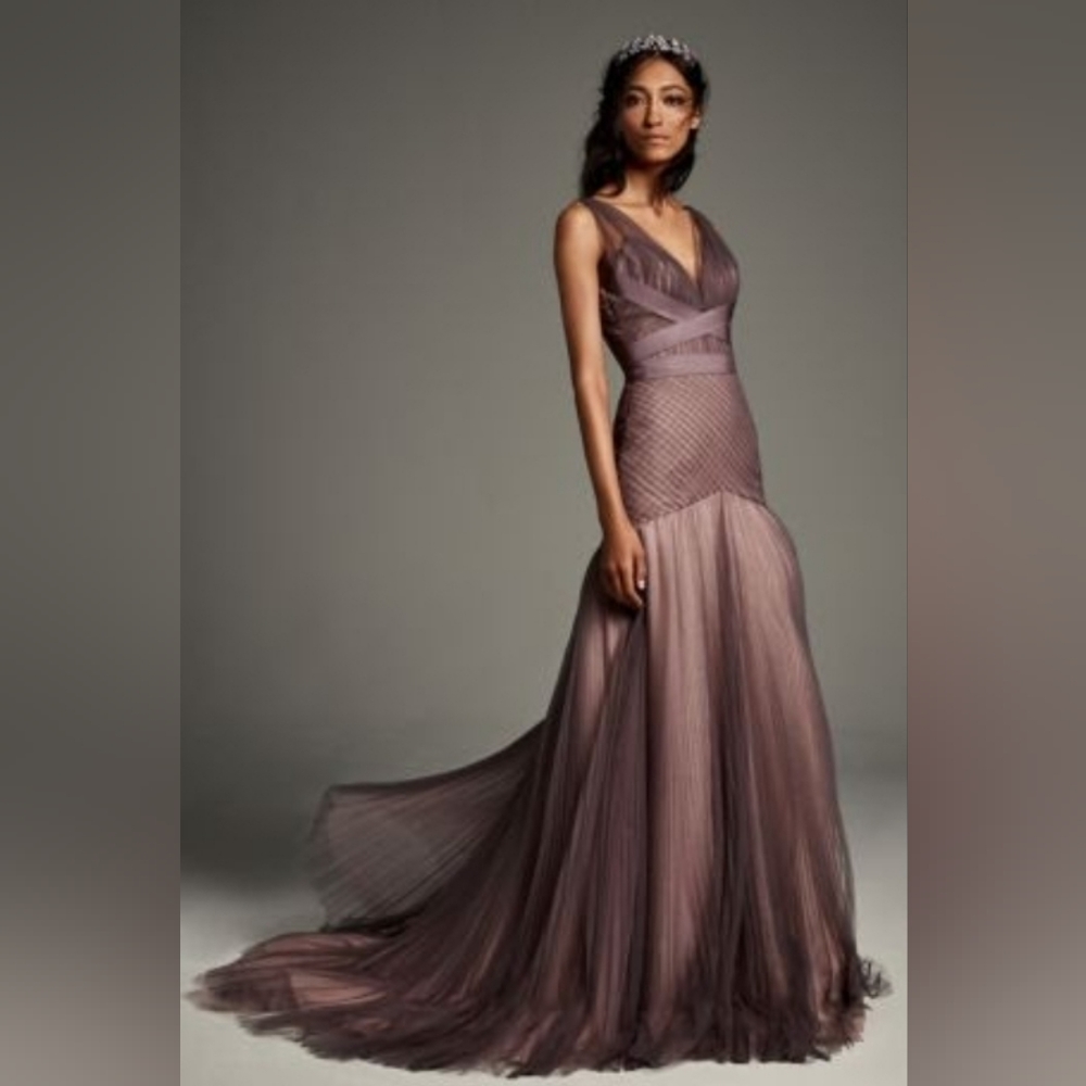 Vera wang Pleated Tulle Wedding Dress with Grosgrain Waist size 12, charcoal